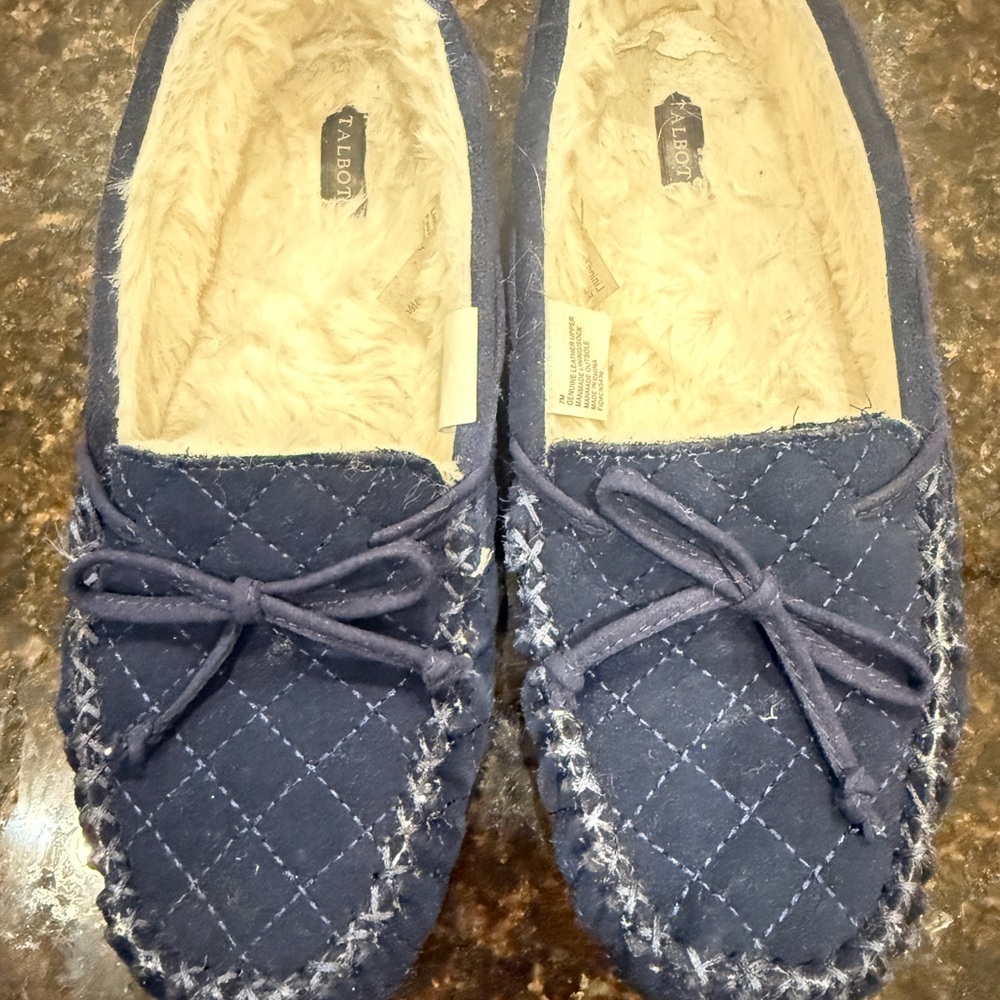 Talbots Blue Quilted Moccasin Slippers